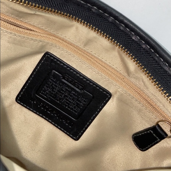 Small COACH Shoulder Purse - Picture 5 of 6